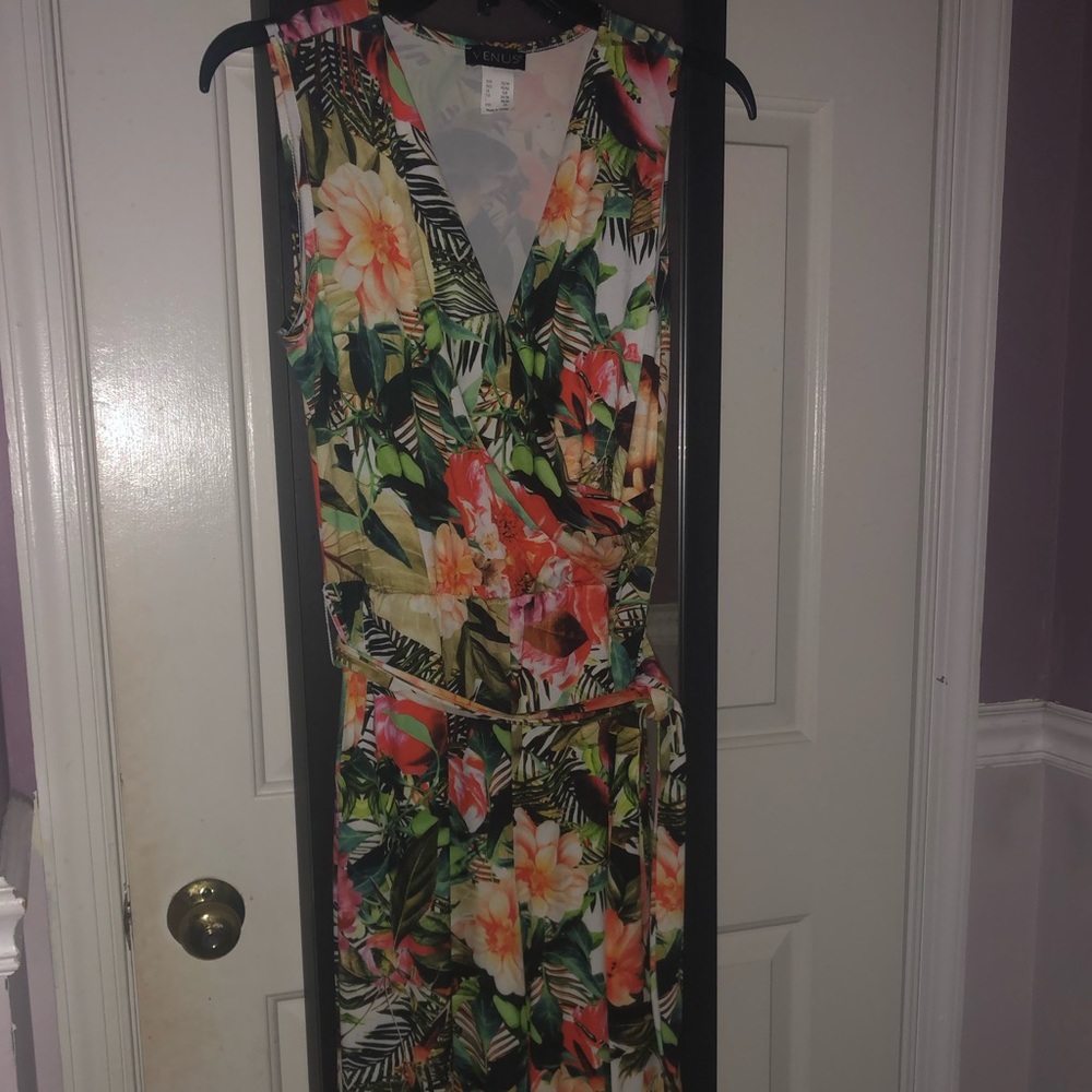 Venus tropical romper